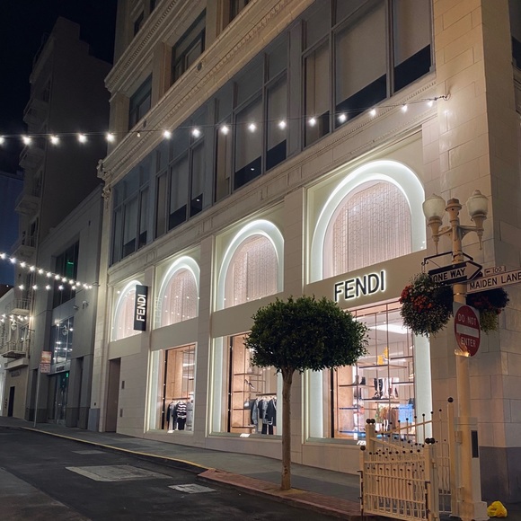 Meet your Posher, Brianna - Picture 1 of 1